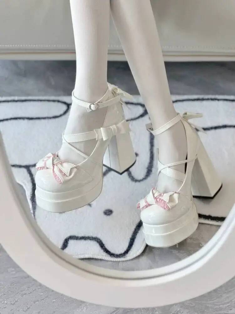 Lolita Platform Mary Jane scho - Party Games Cross Platform recensie en prijs